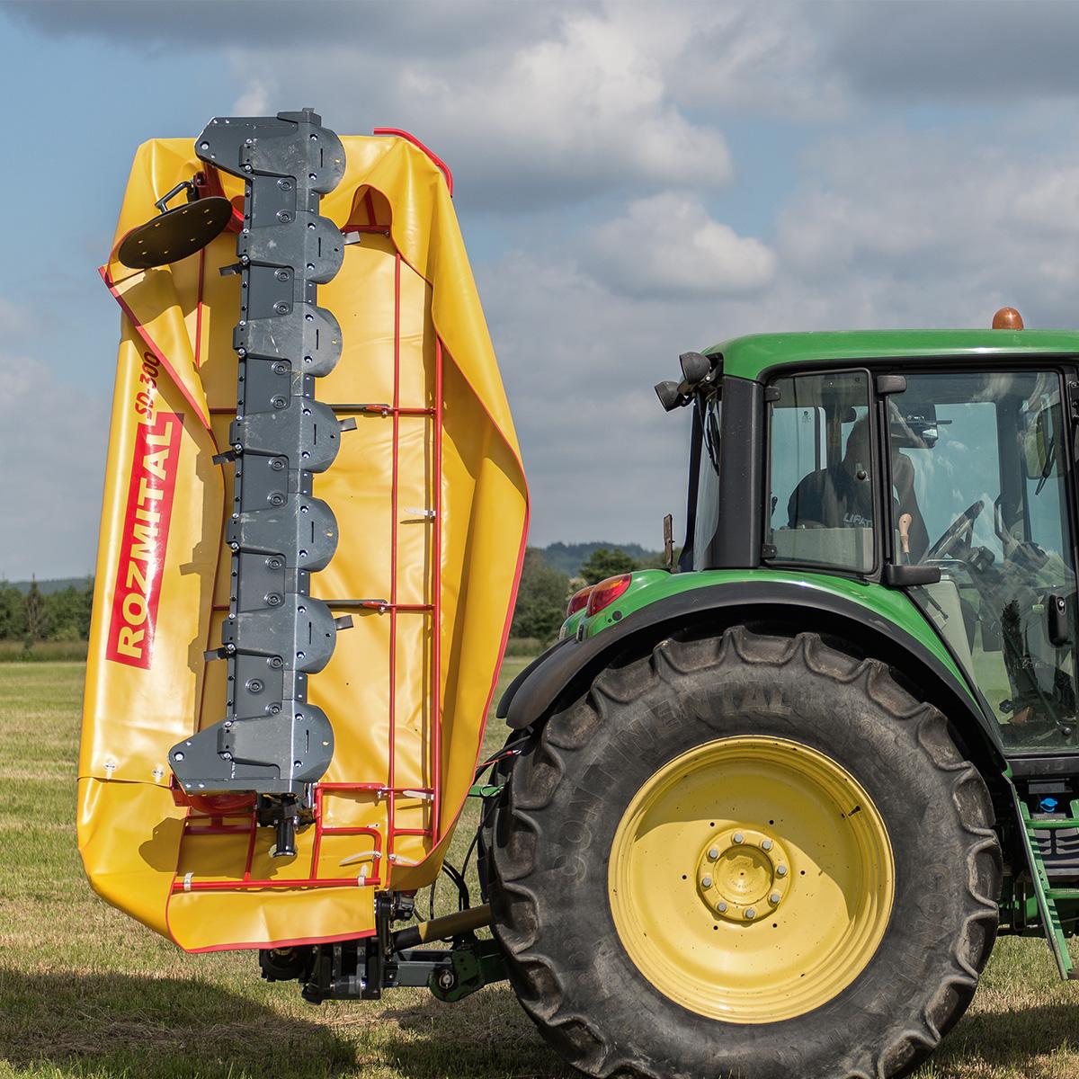 Scheibenmähwerk Rozmital SD 260C mit Aufbereiter, Heckanbau, Direktantrieb, Mittelaufhängung